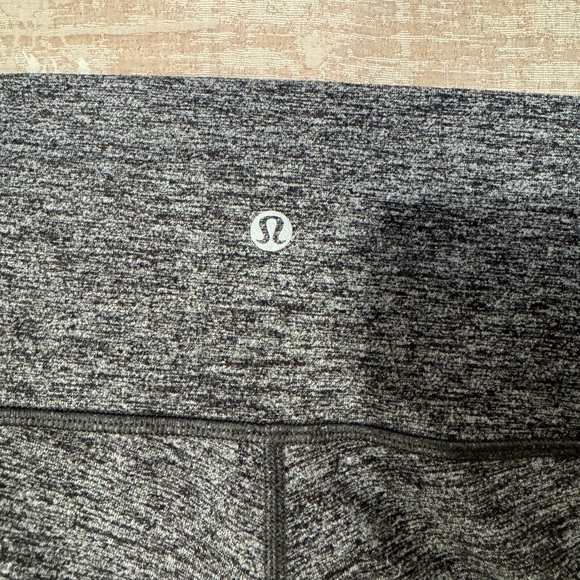 Lululemon Align 28” Leggings - Graphite Heathered Grey - Picture 3 of 7